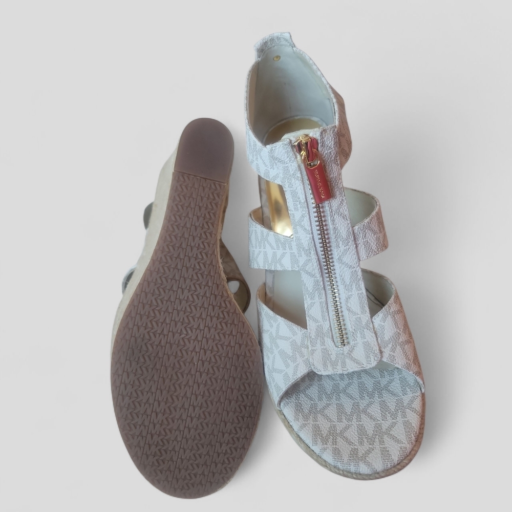Michael Kors White Sandals - Picture 4 of 9